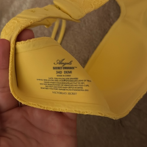 Victoria secret bra - Picture 3 of 3